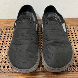 Size 8 Women's Black Merrell Quilted Hut Moc Slip On Ultra-Lightweight Shoes